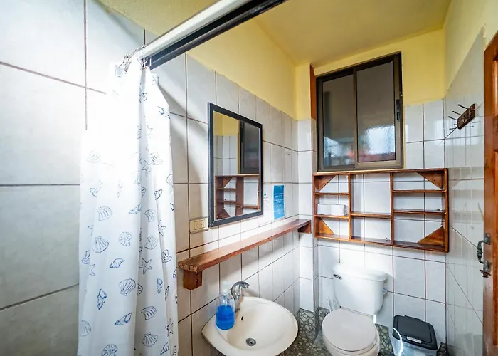 Sandy Toes Hostel *