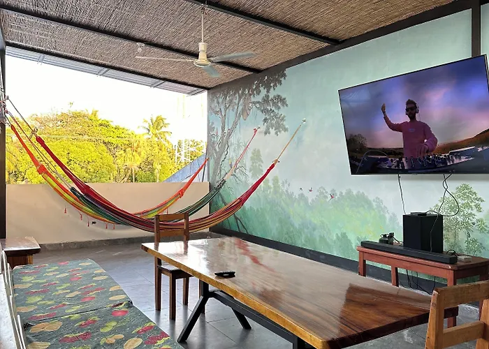 Sandy Toes Hostel