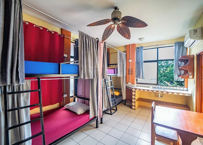 Hostel Sandy Toes